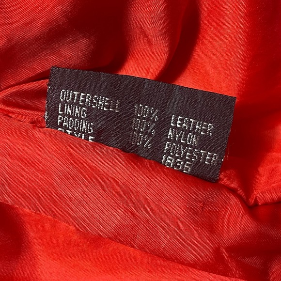 Wilsons Women's M Red Leather Moto Jacket Cropped Belted Biker Thinsulate - Picture 5 of 9